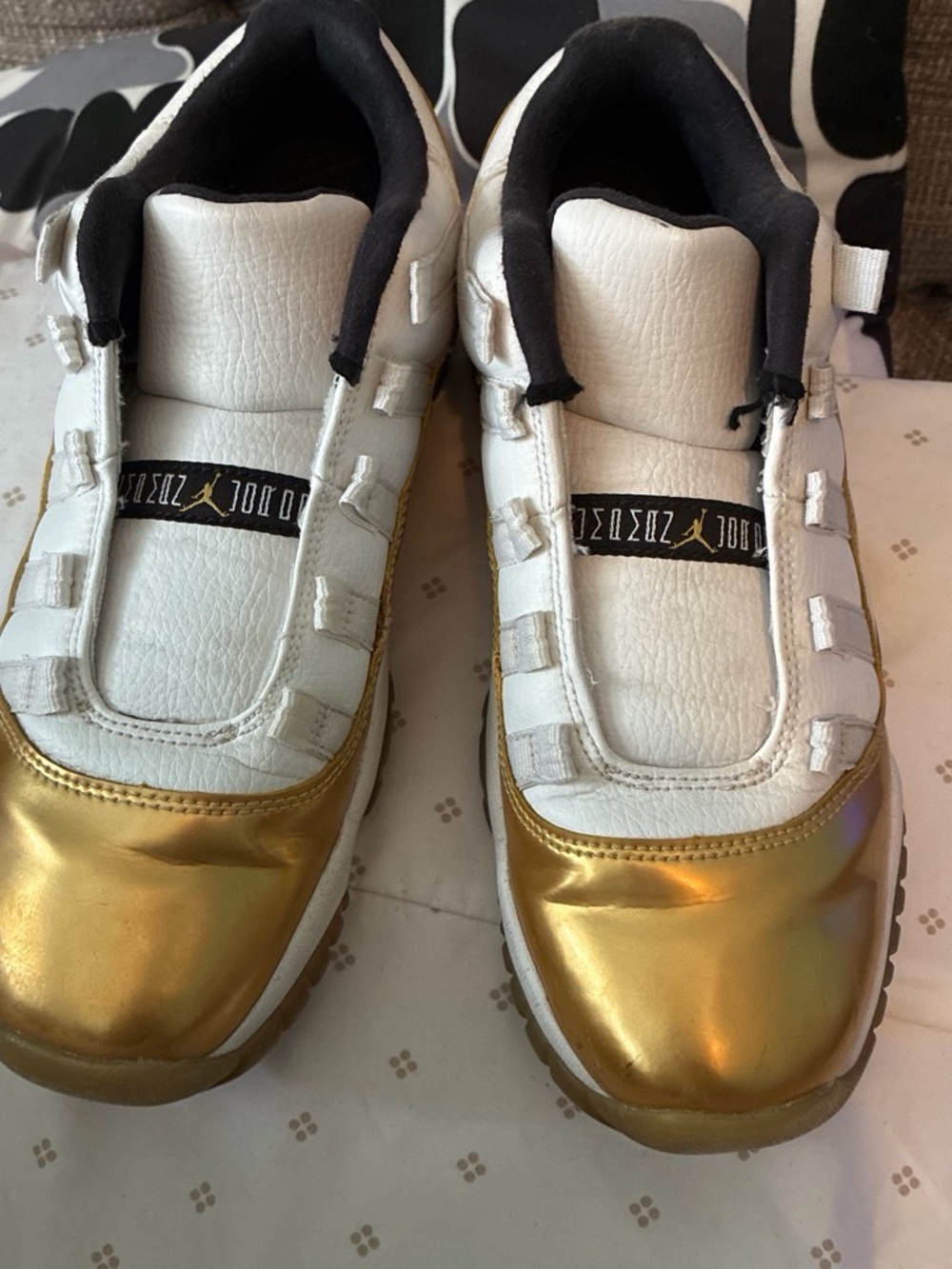 Jordan Kids White and Gold Metallic Toe Sneakers